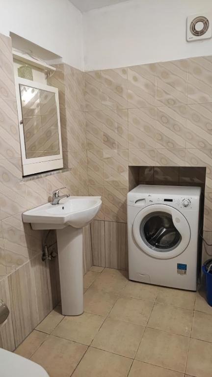 Dea1 Majlinda Apartment Sarandë Eksteriør billede